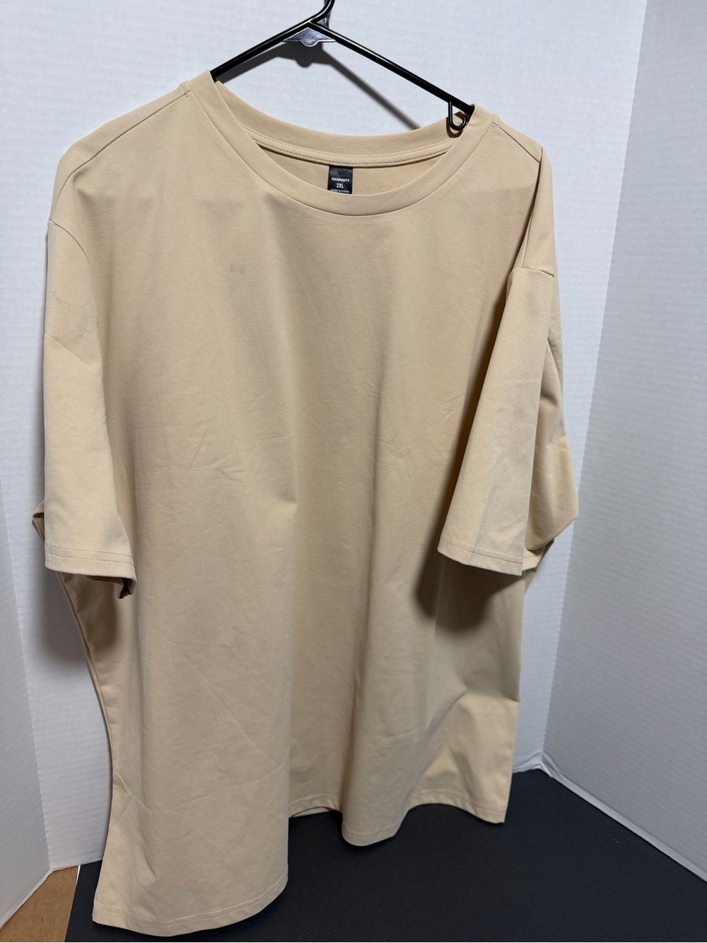 Men's Short Sleeve Crew Neck T-Shirt in Beige